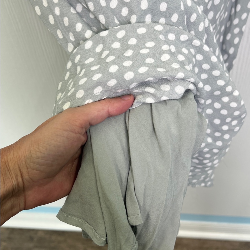 Abercrombie & Fitch -Gray Polka Dot Adjustable Strap Knotted Front Midi Dress XS - Picture 6 of 10
